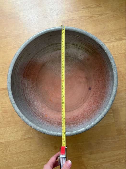 Vaso largo cinzento