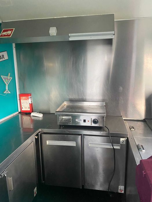 Mitsubishi Canter roulote bar Food Truckr