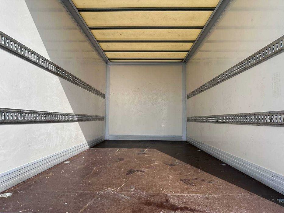 Mercedes-Benz Sprinter 2020p.