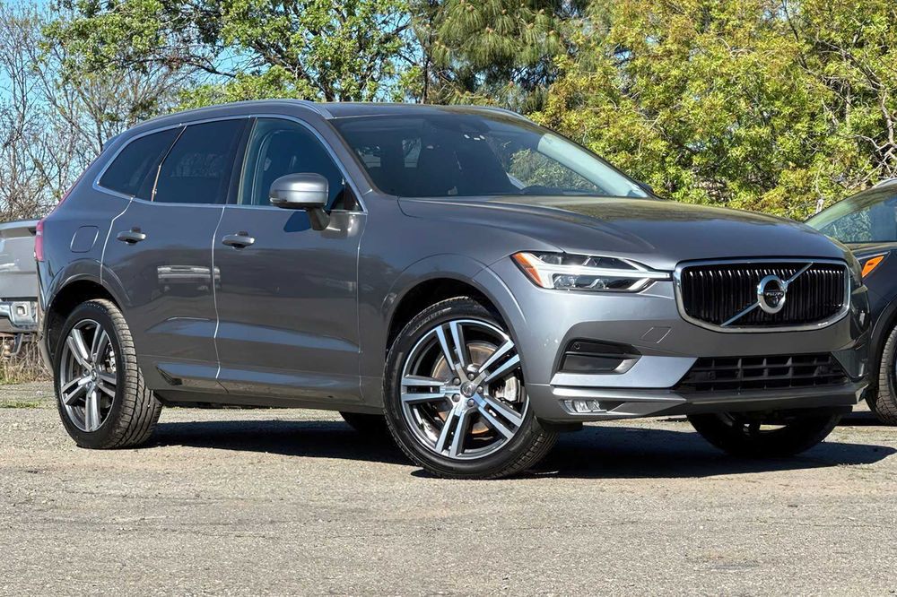 Volvo XC60 T5 R-Design      2020