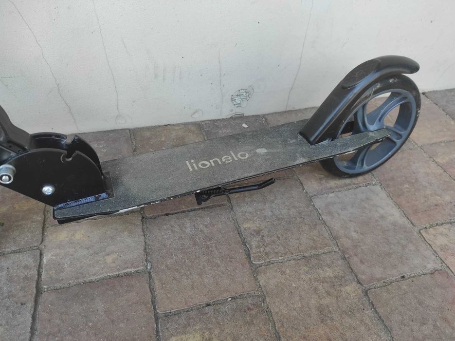 Duża  HULAJNOGA składana amortyzator  LIONELO LUCA