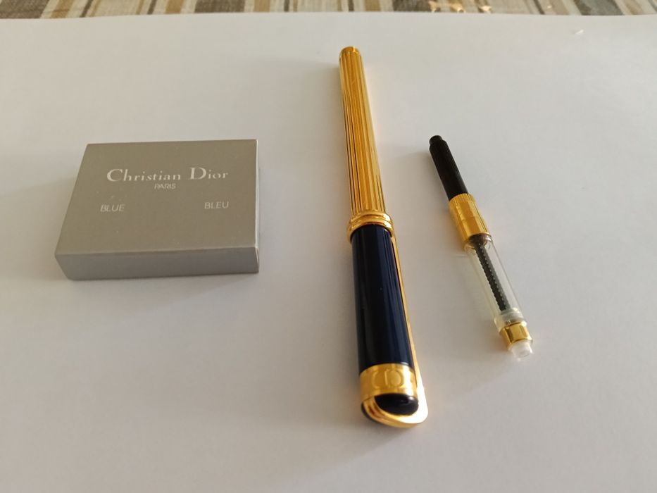 Vendo caneta Christian dior ouro
