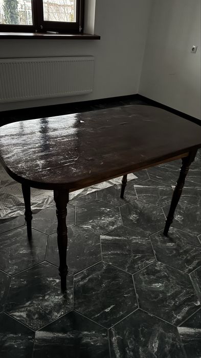 Стіл обідній кухонний