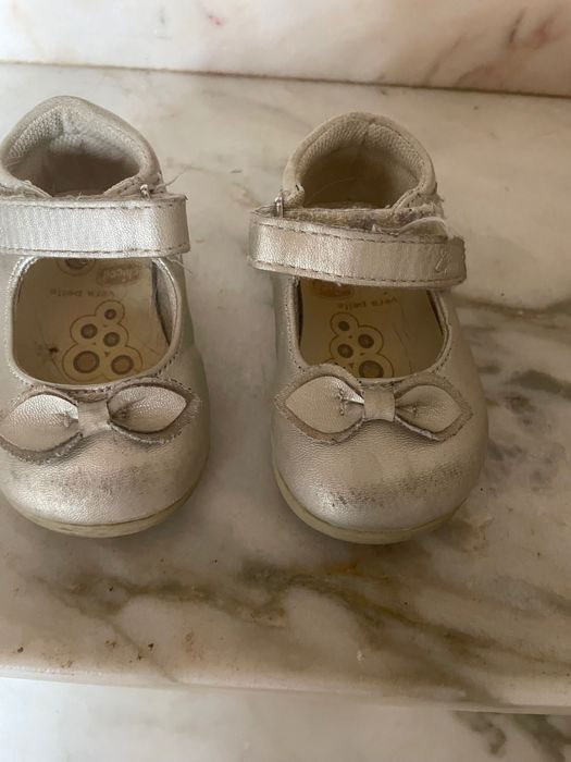 Babies da Chicco em pele dourada 18