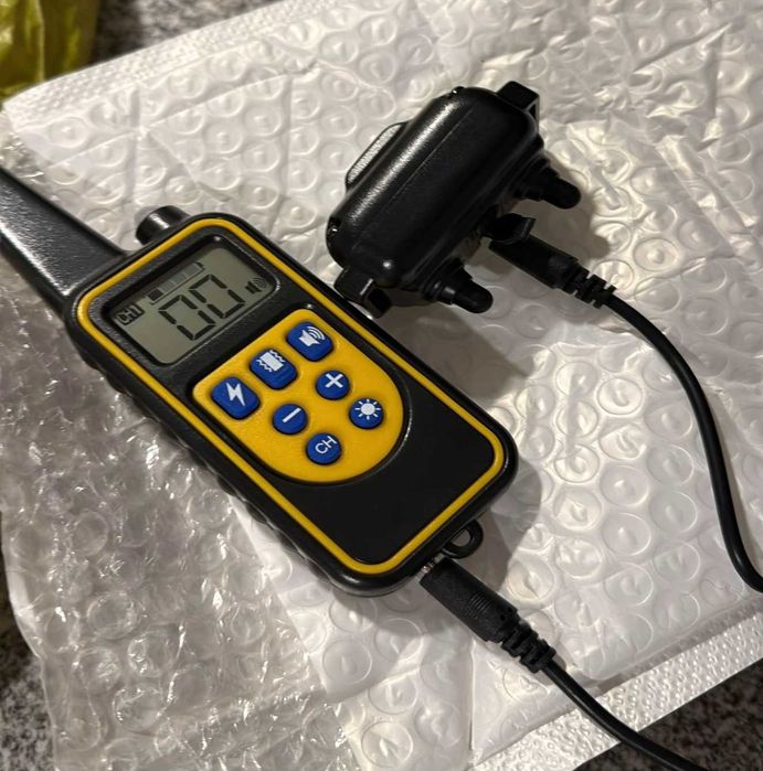 Умный тренирующий ошейник для собак - дрессировщик на пульту на 800м