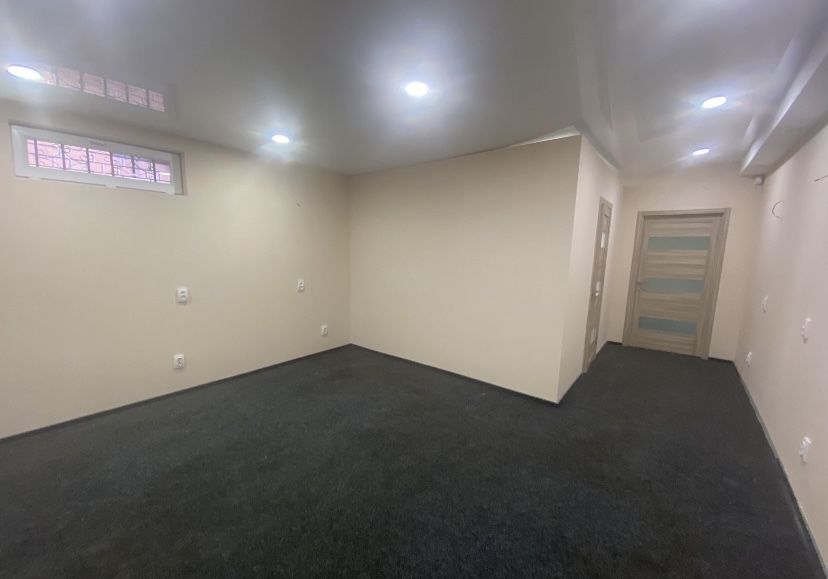 Сдам 3-х комнатный офис Центр Карла Маркса Яворницкого Отдельный вход