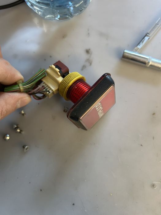 Mikrowyłącznik (microswitch) z wiązką przewodów przycisk