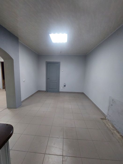 Продам приміщення вільного призначення