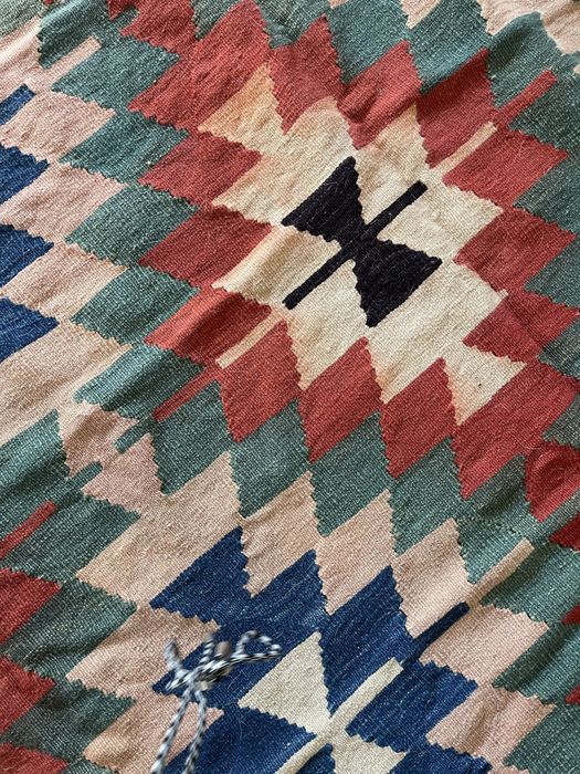 Tapete de Kilim original para sala grande