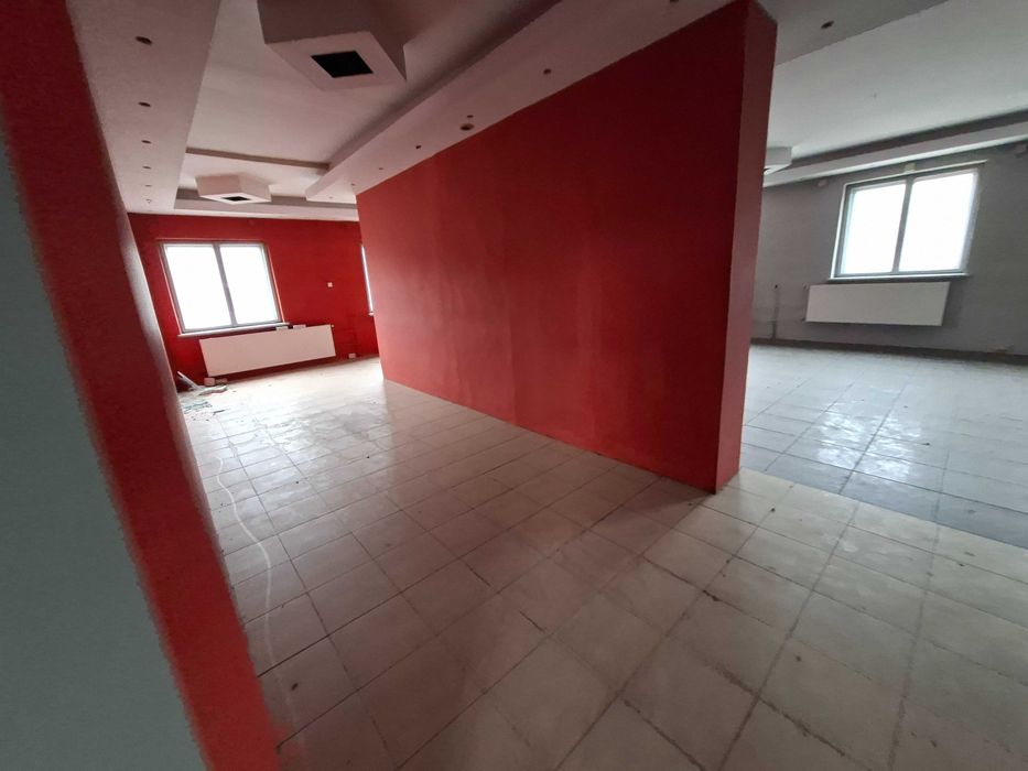 wynajmę lokal usługowo- biurowo-handlowo magazynowy