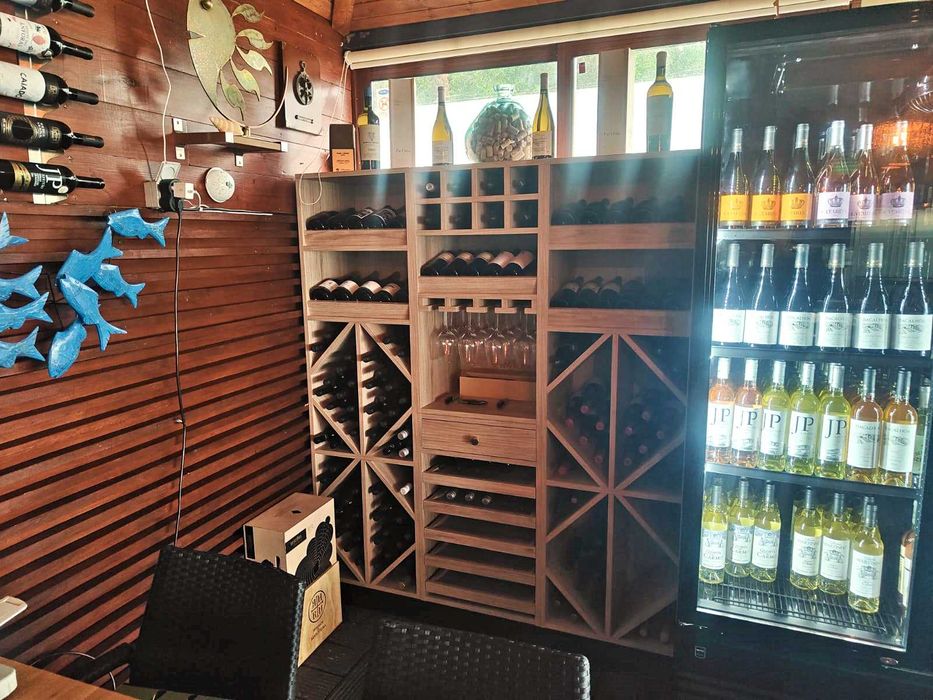 Garrafeiras Modulares de Chão em Madeira - até 300 Garrafas