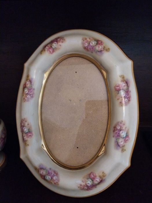 Conjunto moldura e jarra