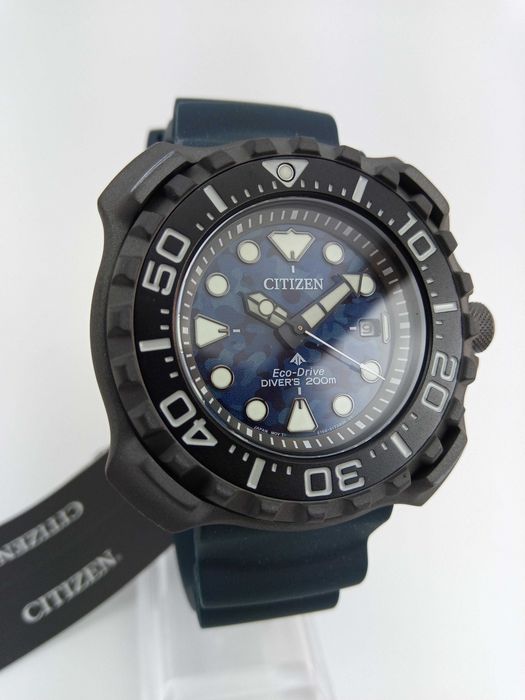 Титановые японские дайверские(200м) часы Citizen Eco-Drive BN0227-09L