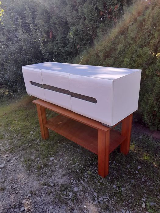 Regał szafka pod telewizor