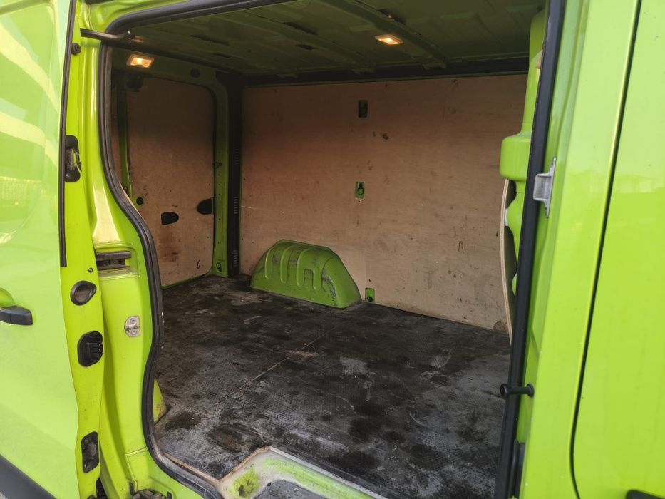 Renault Trafic 1.6 DCI 120 Nacional