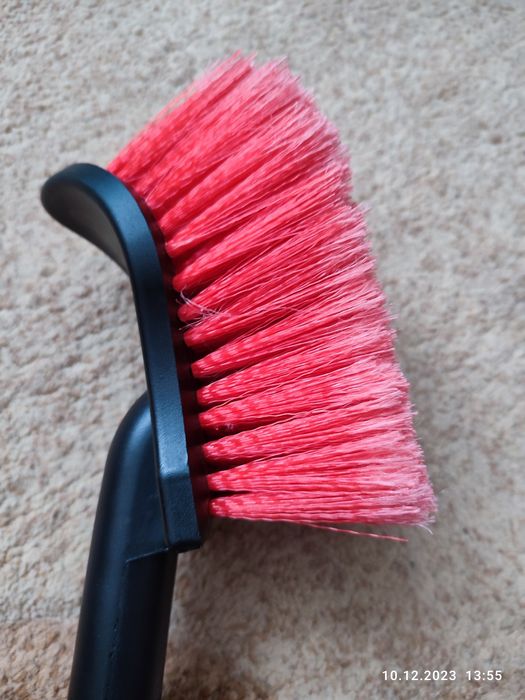 Щітка для миття авто і чистки снігу