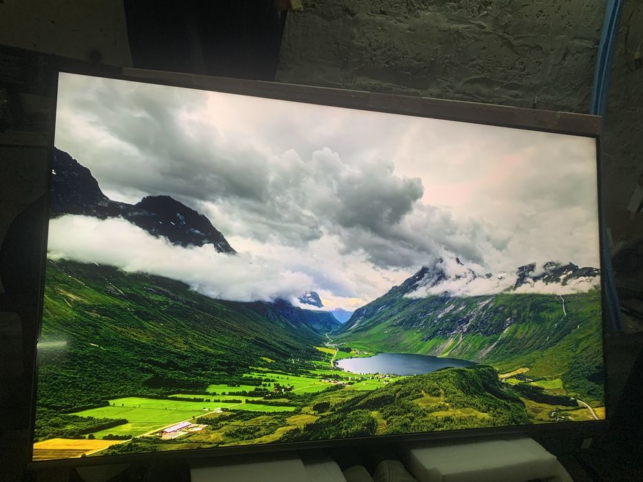 Телевізор Philips 65PUS8808