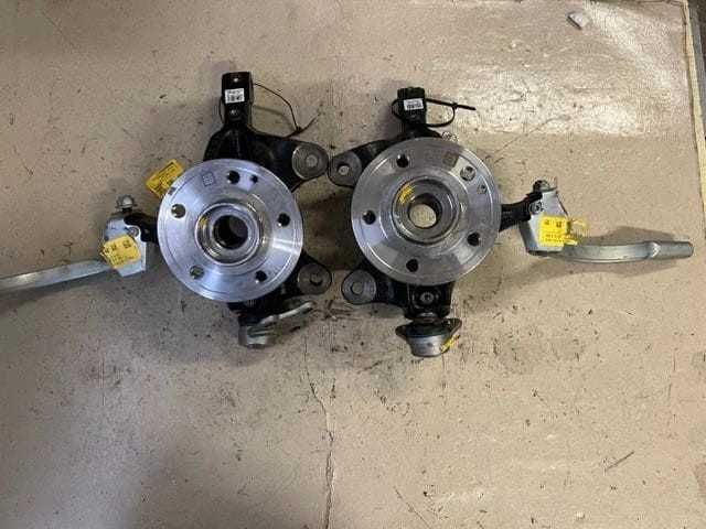 Кулак Цапфа Ступица Mercedes-Benz Vito Viano EQV W447