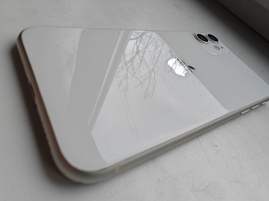 Продам новый экран либо же весь телефон