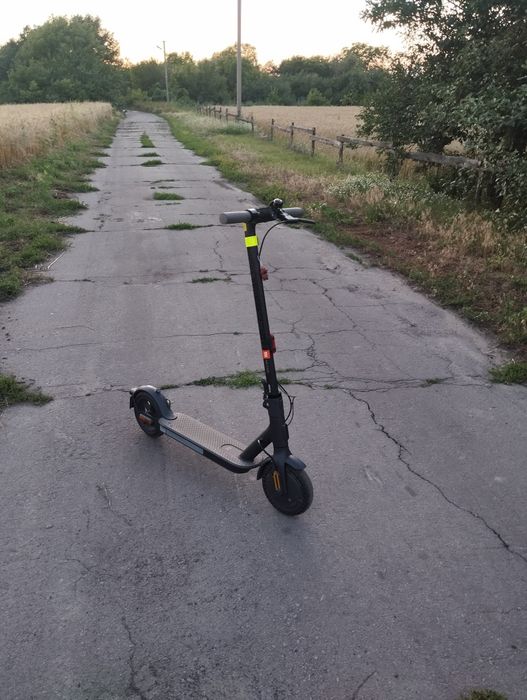 Електросамокат Xiaomi Mi Electric Scooter 1s