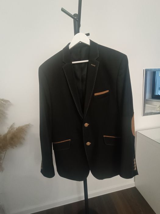 Sprzedam garnitur męski