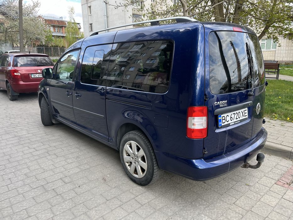 VW Caddy Maxi 2009рік оригінальний пасажир