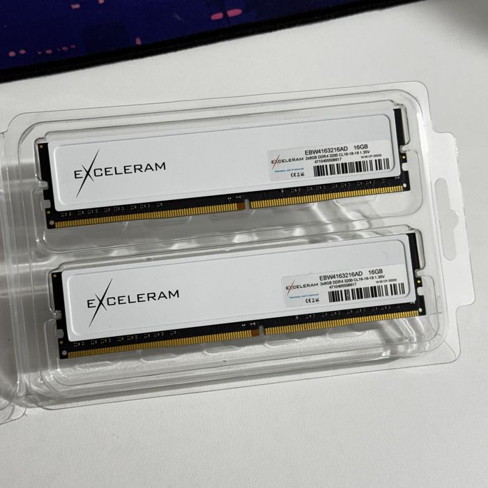 ОЗУ eXceleram DDR4-3200 16GB (2x8Gb), Оперативна памʼять, ідеал!