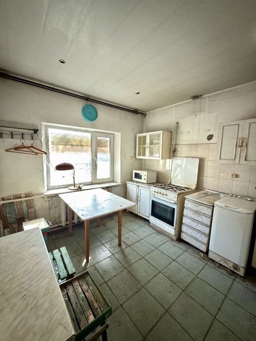 Продам Дом з жилой летней кухней Є-Відновлення