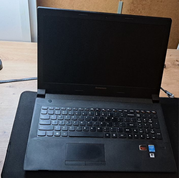 Laptop Lenovo dobry stan
