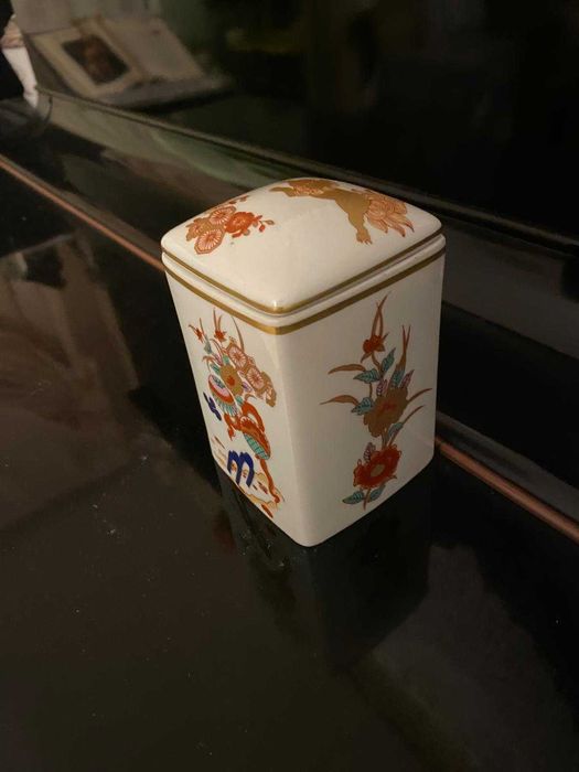 Caixa decorativa da Vista Alegre - coleção Samurai.