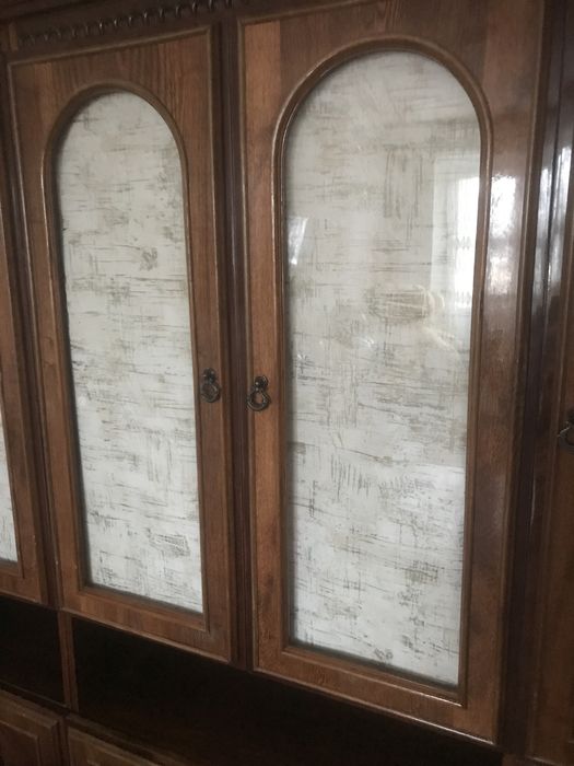 Продам частину стінки (одна секція 100 грн -самовивіз)