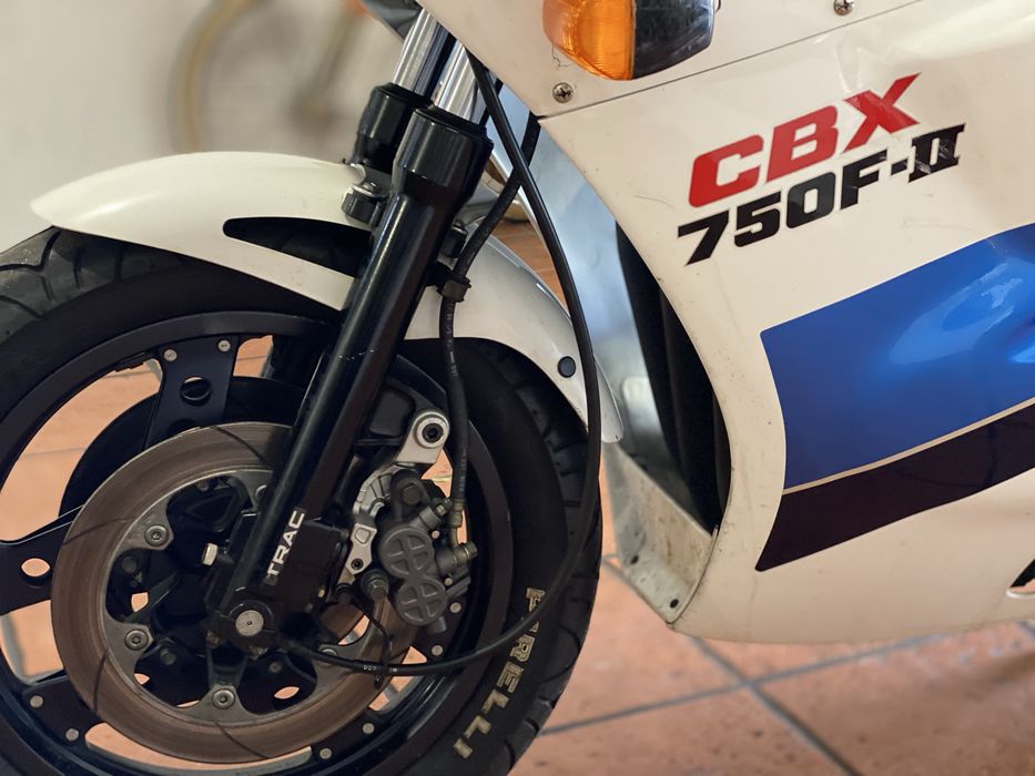 Honda CBX 750 f2 ano 86