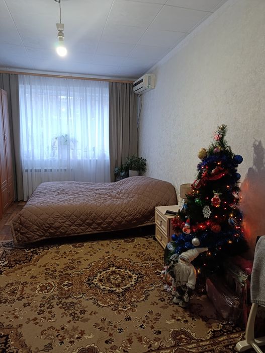 Комната в комуне