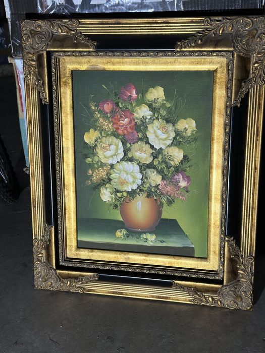 Vendo varios quadros