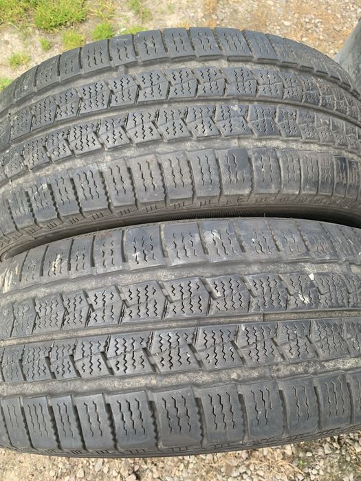 2x zima  Nexen BUS 235/65/16C