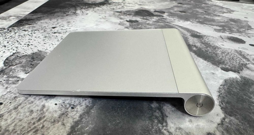 Apple Magic Trackpad A1339 - bezprzewodowy touchpad Bluetooth
