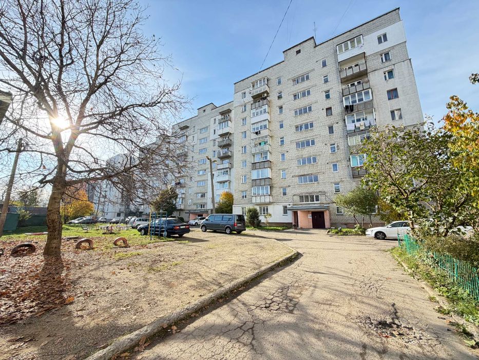 Продаж 4-кімнатної квартири 
 м. Стрий, вул. Січових Стрільців