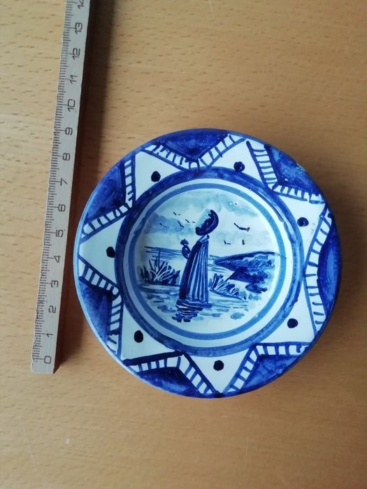 Conjunto de pratos portugueses.