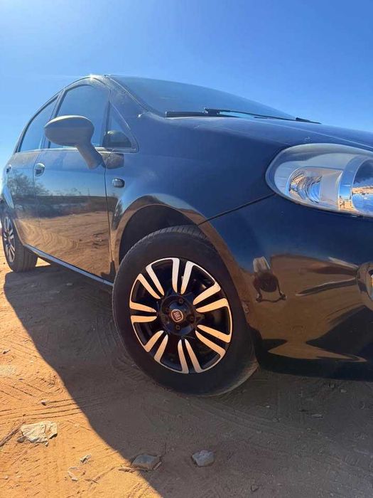 Fiat Punto 1.3 MultiJet 2015 - Diesel - 216597 km - Faro — photo 5