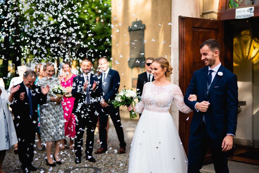 Suknia ślubna Elizabeth Passion 4910 koronkowa z odpinanymi rękawami