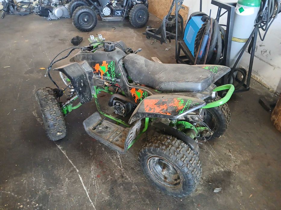 Rama plastiki zawieszenie koła quad 50cc
