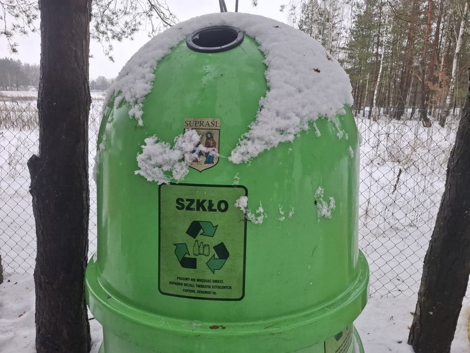 Kosz pojemnik typu dzwon, paśnik