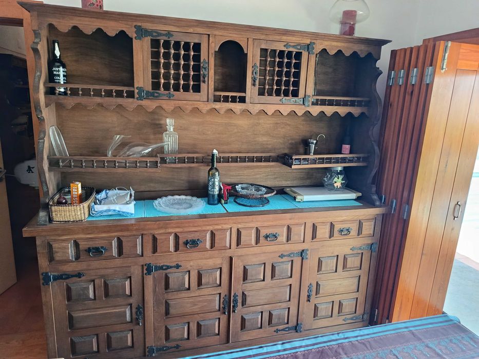 Movel armario louceiro cristaleira estante livreiro vitrine madeira castanho maciça qualidade