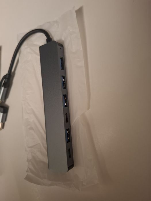 Rozgałęźnik do portów USB typ:A lub C.   7W1
