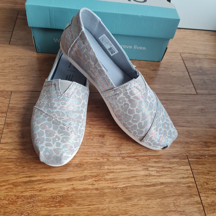 Espadryle Toms rozmiar 36 mieniącą się