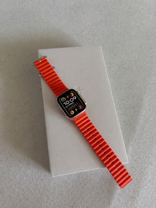 Apple watch.
