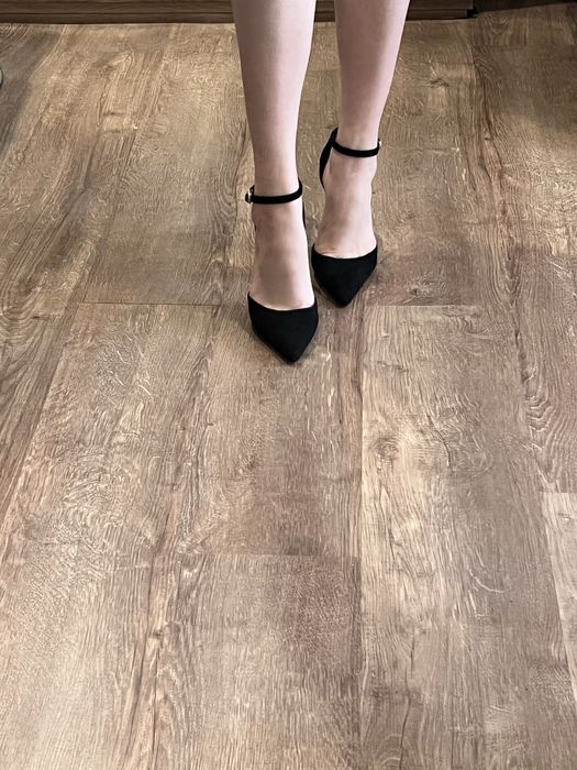 Туфлі зашеві, шпилька