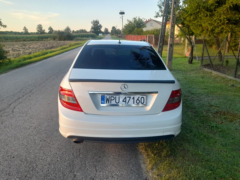 Mercedes  Benz W204