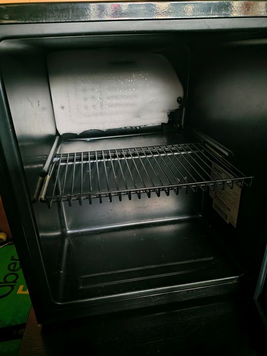 Mini bar Guiness Usado