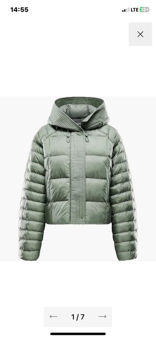 Жіноча куртка Nike